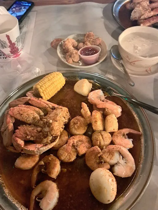 Red Crab - Juicy Seafood 3