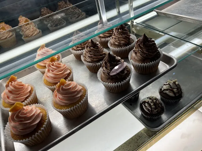 Ludz BBQ & Mattie's Desserts 5