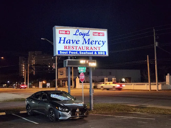 Loyd Have Mercy Restaurant 5