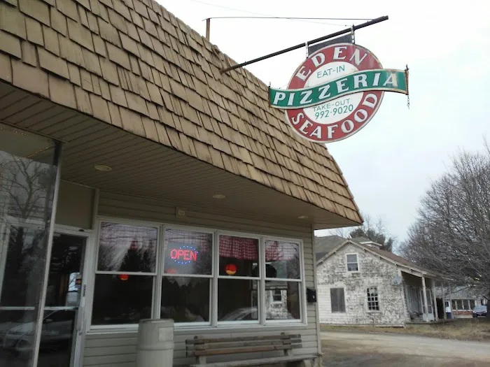 Eden Seafood & Pizzeria 4