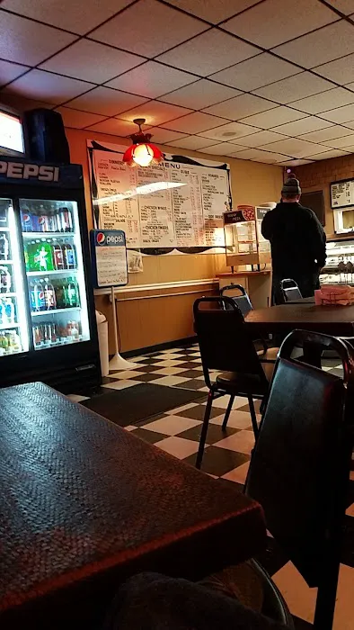 Eden Seafood & Pizzeria 7