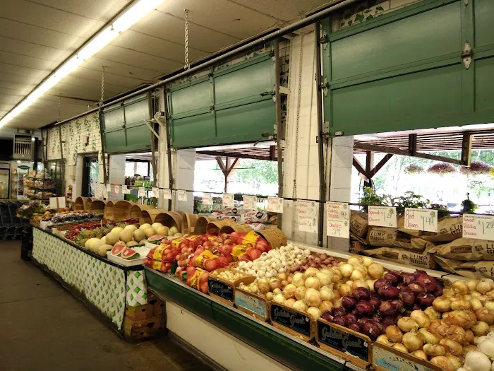 Braymiller Market 8