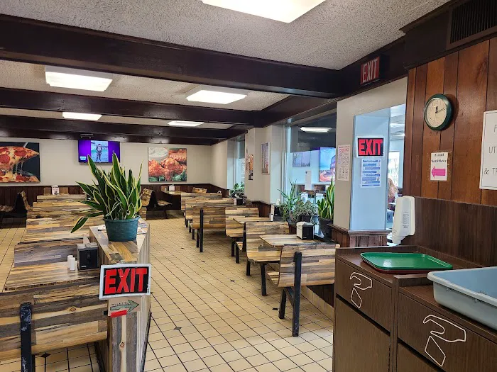 Nino's Pizza 2