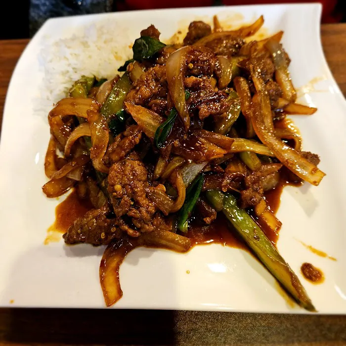 Lees Family Chinese Restaurant 8