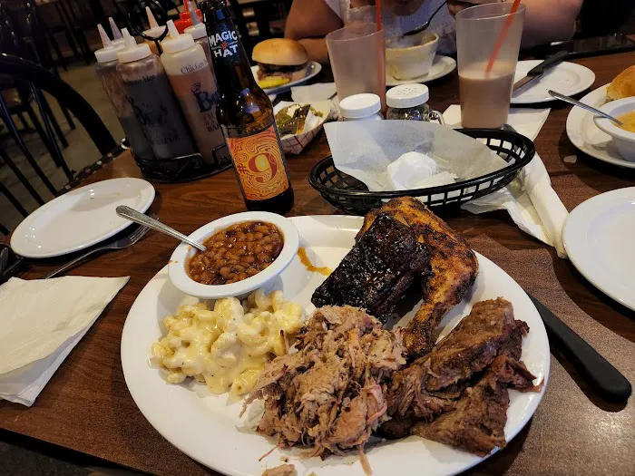 BW's Smokin' Barrels Barbecue 7