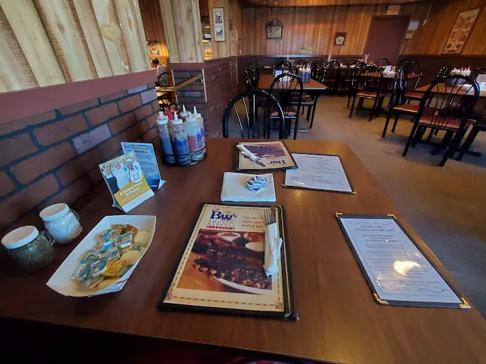 BW's Smokin' Barrels Barbecue 5