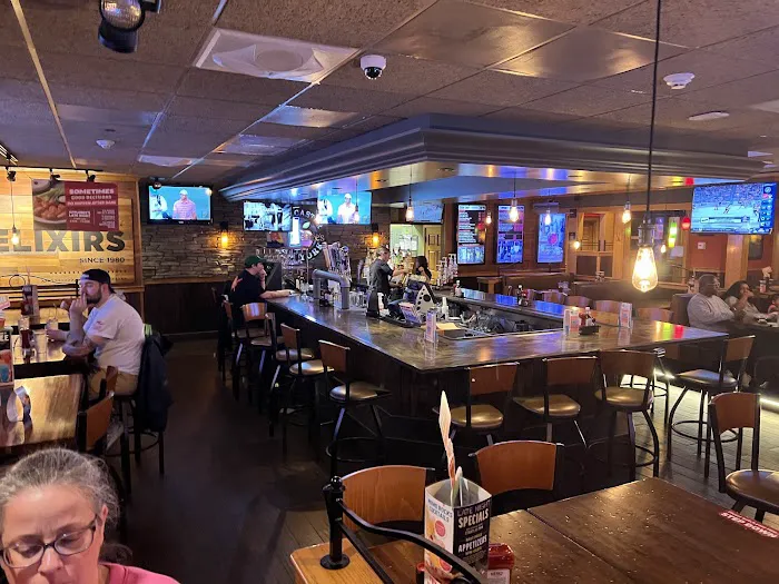 Applebee's Grill + Bar 8