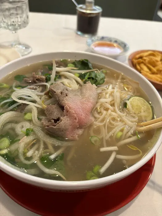 Red Pepper Chinese and Vietnamese Cuisine 4