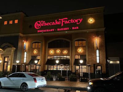 The Cheesecake Factory 0