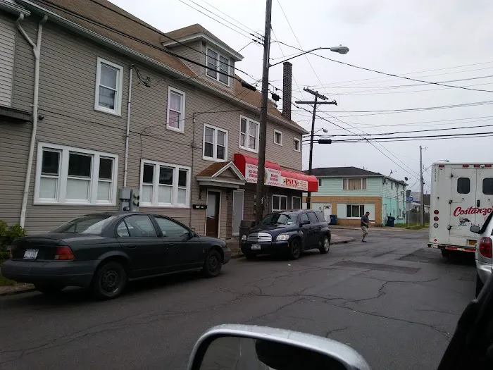 Pat's Pizzeria 4