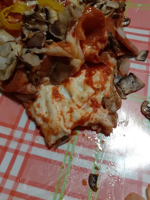 Pat's Pizzeria 8
