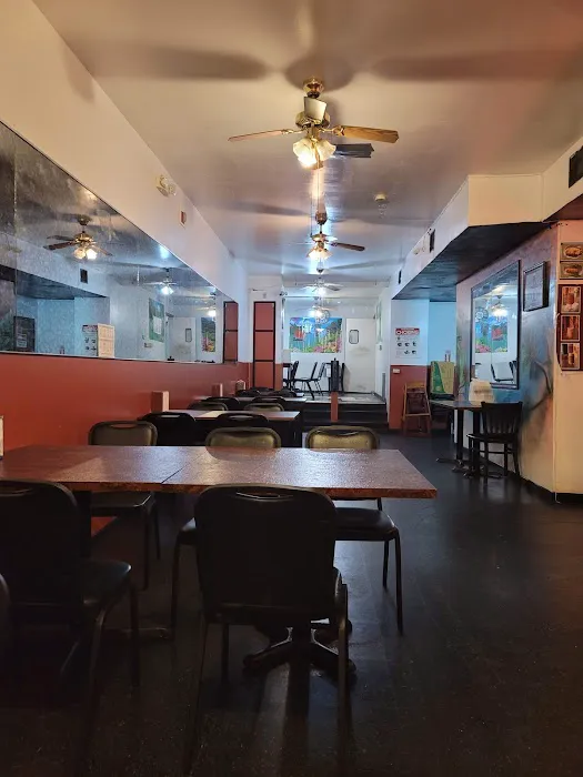 Family Thai Restaurant 8