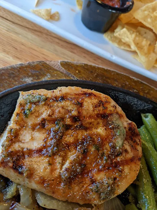 Applebee's Grill + Bar 8
