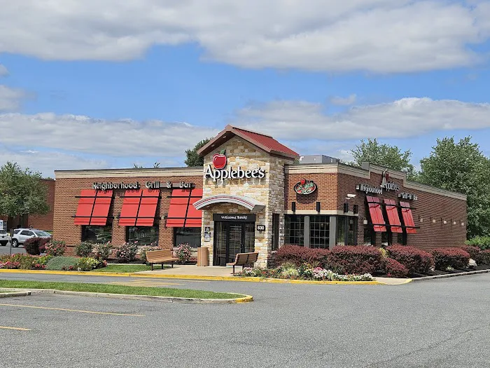 Applebee's Grill + Bar 7