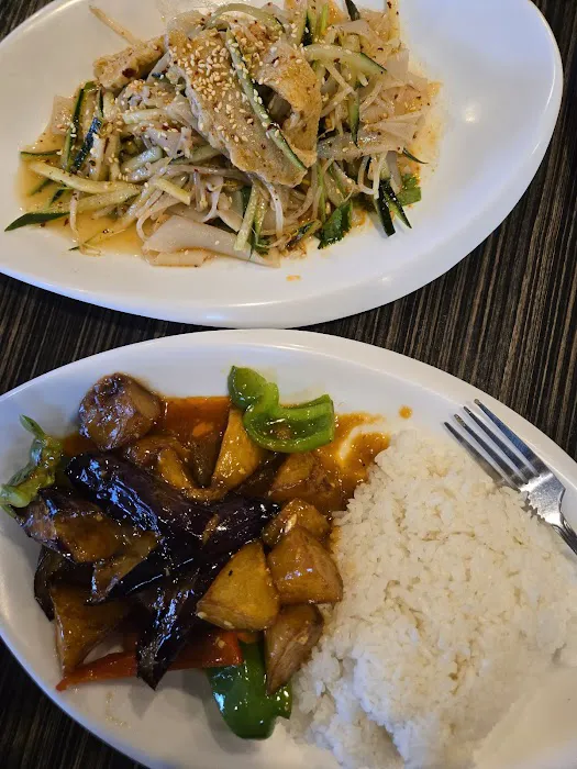 Jiu Thai Asian Cafe 6