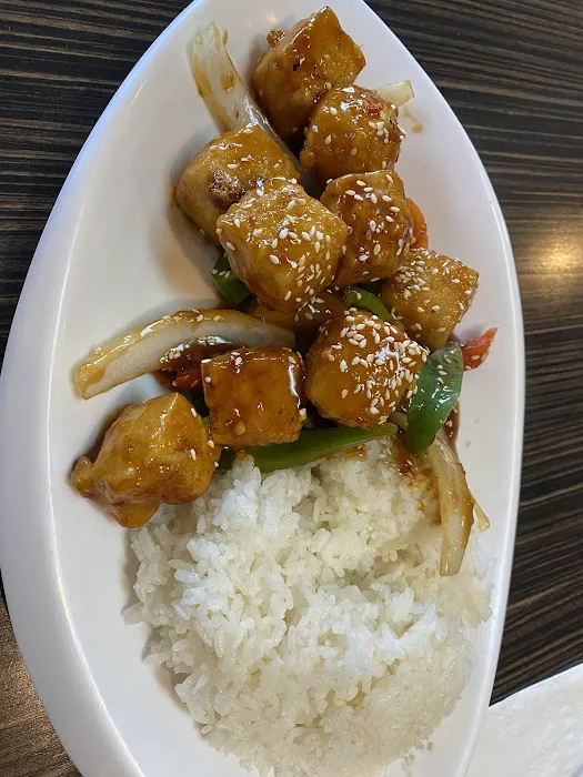 Jiu Thai Asian Cafe 3