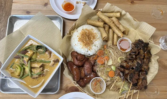 Kuya Ian's Bistro 7