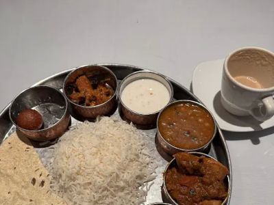 Everest Cuisine 0