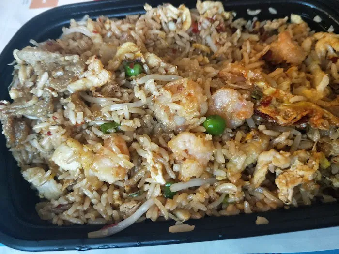 Ying's Teahouse & Yum-Yum 9