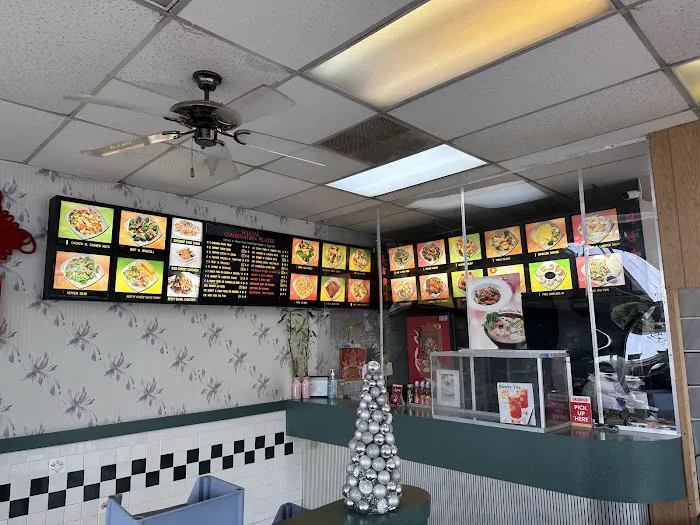 Mr. Wok Restaurant 8