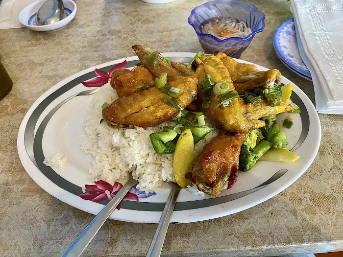Huong Vietnamese Restaurant 4