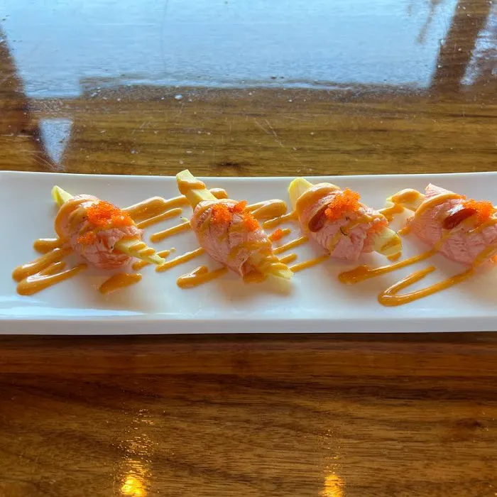 KIRIN NOODLE SUSHI & BAR 8