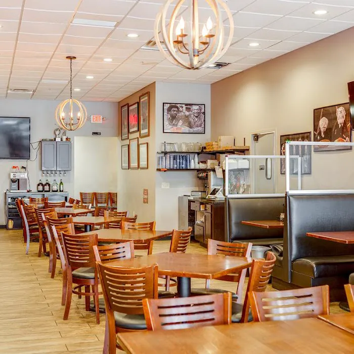 Minico's Italian Restaurant 4