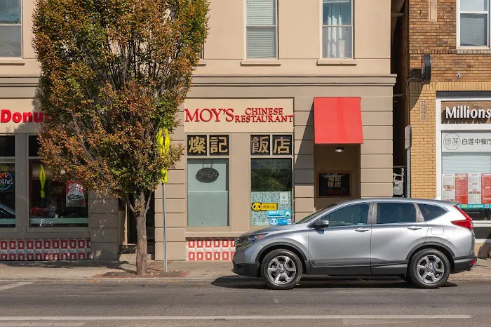 Moy's Chinese Restaurant 1