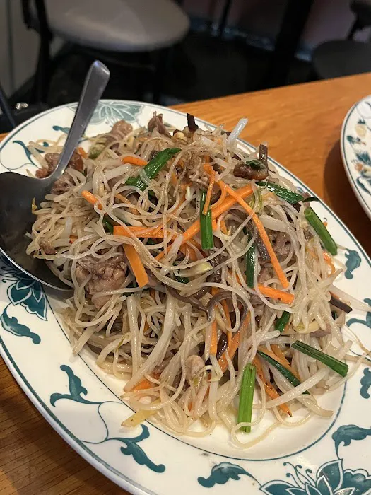 Moy's Chinese Restaurant 4