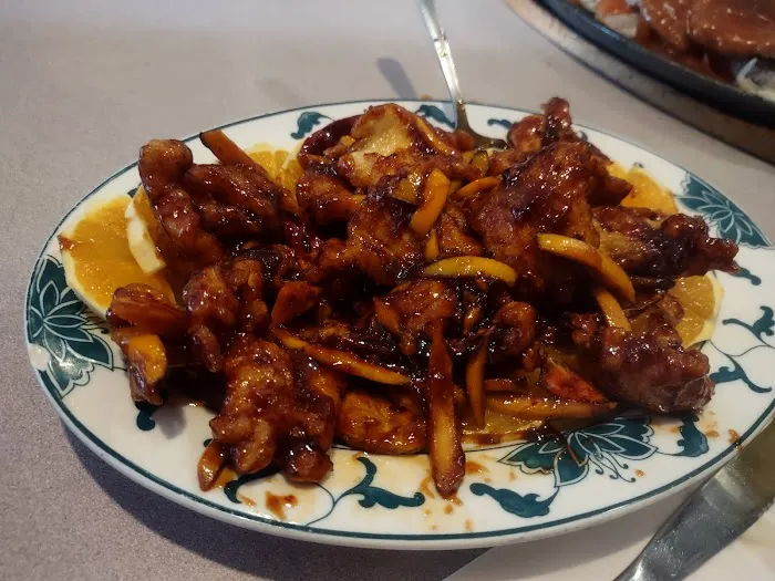 Moy's Chinese Restaurant 6