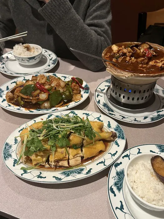 Moy's Chinese Restaurant 2