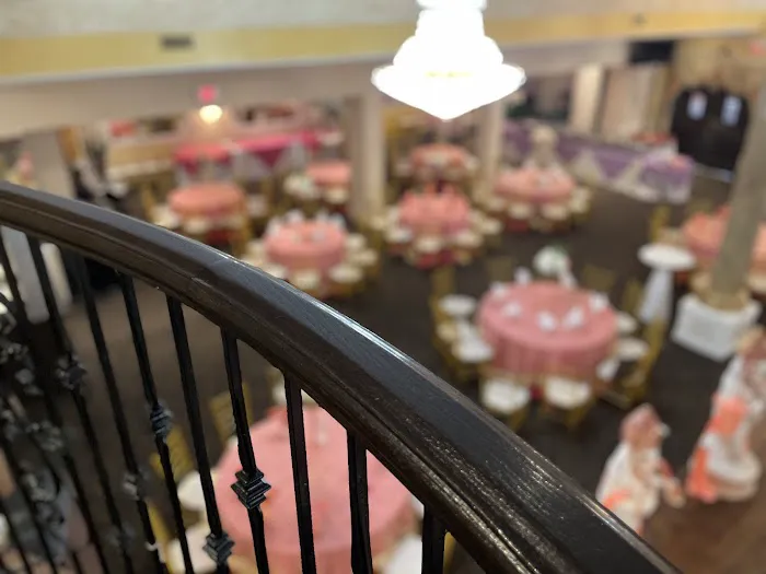 Queen's Kitchen Restaurant 1