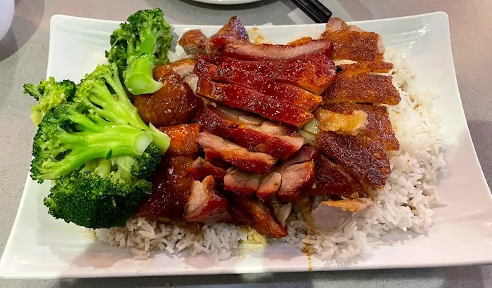 Wok & Roast Chinese BBQ Restaurant 5