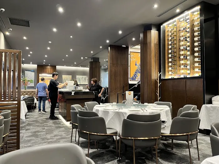 Pearl Yorkville Chinese Cuisine 7
