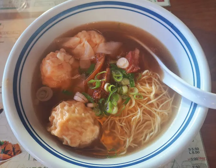 Big Trio Wonton Noodle 大三元 - Scarborough 6