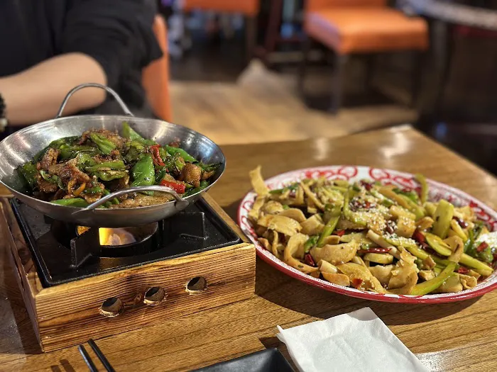 Hunan Cuisine BBQ & Bar 4