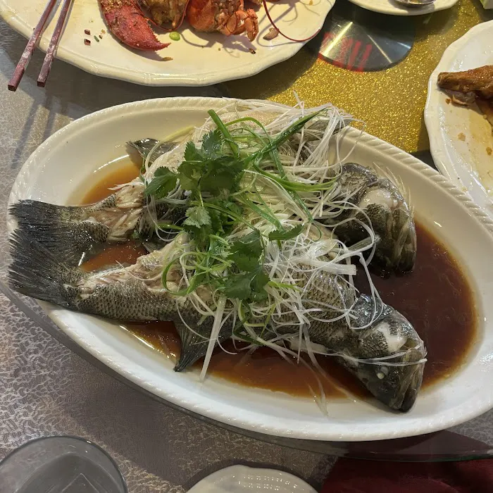 Casa-Imperial Fine Chinese Cuisine 名門金宴 8