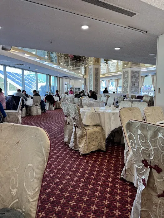 Sky Dragon Chinese Restaurant 龍翔酒樓 3