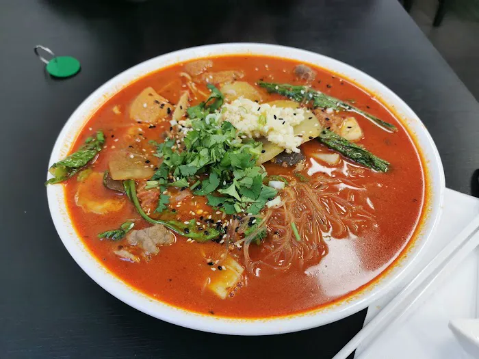 Dumpling & More Chinese Restaurant 味多多麻辣烫饺子馆 2