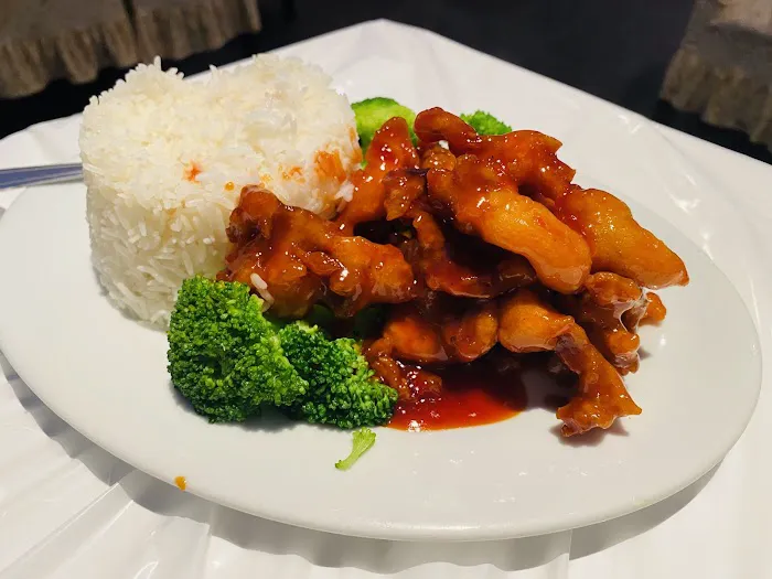 New Treasure Restaurant 4