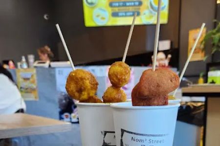 Nom Street