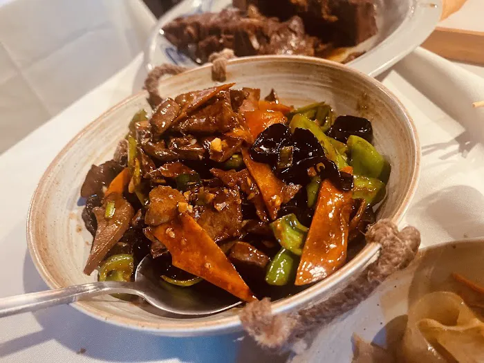 Northeast Eating Club 东北吃饭公司 9