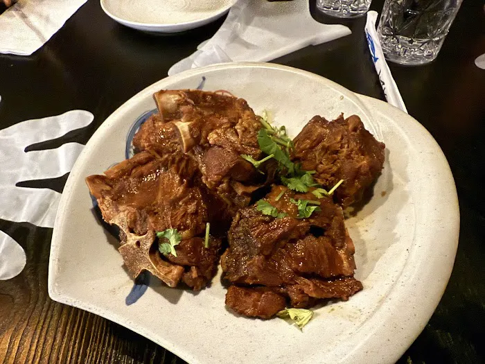 Northeast Eating Club 东北吃饭公司 2