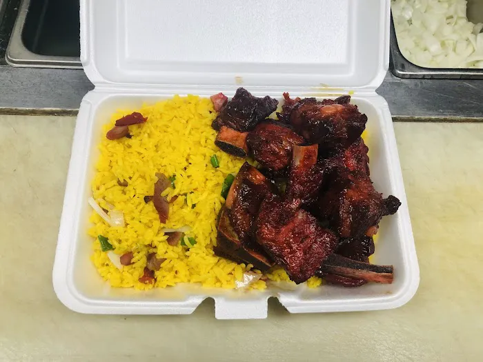 Golden House Chinese Restaurant in Roslindale 2