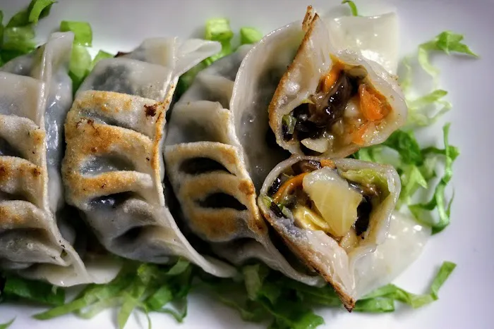 Yang's Dumplings 6