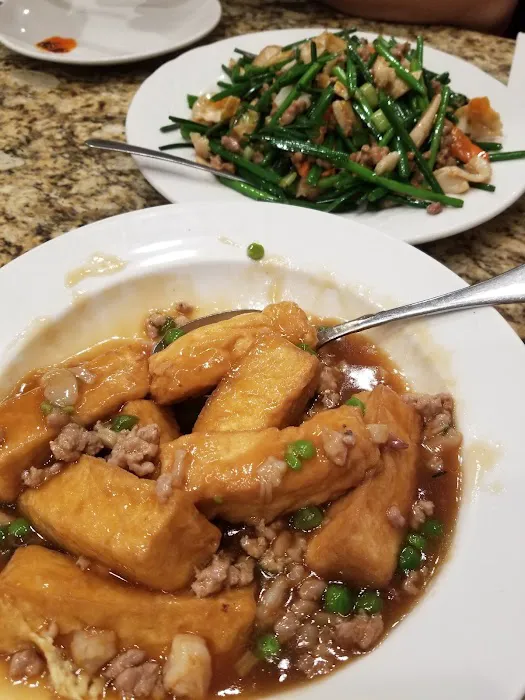Vincent's Asian Bistro Bar 3