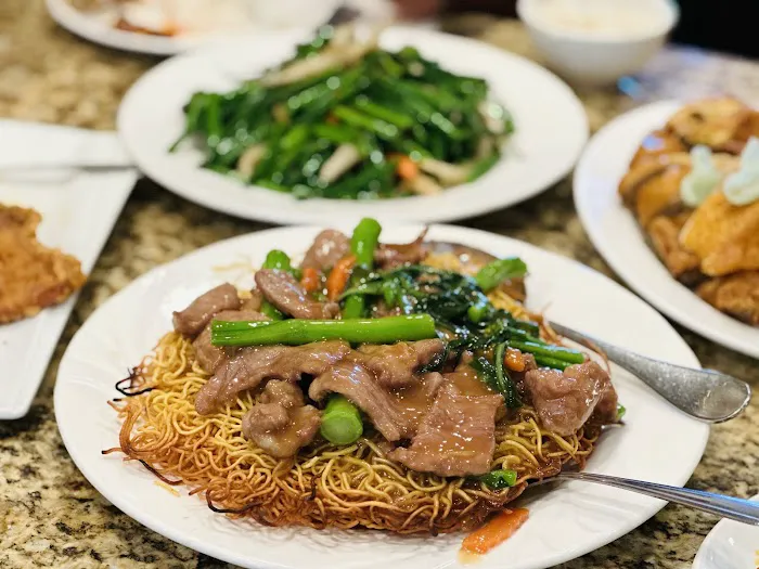 Vincent's Asian Bistro Bar 8