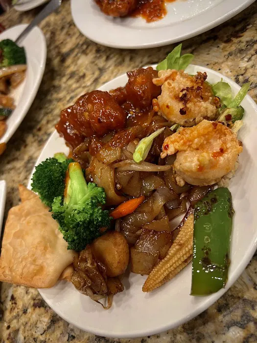 Vincent's Asian Bistro Bar 7