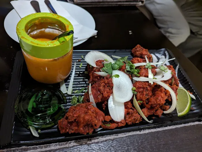 5 Spice Dining 6