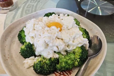 A La Kitchen